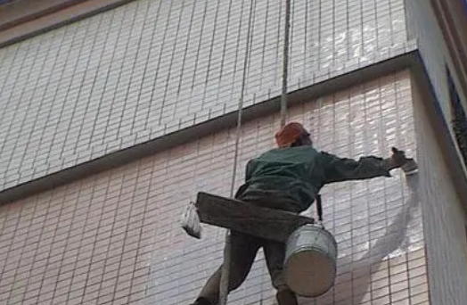 漳州市卫生间漏水维修公司分享下漳州市外墙防水的必要性。
